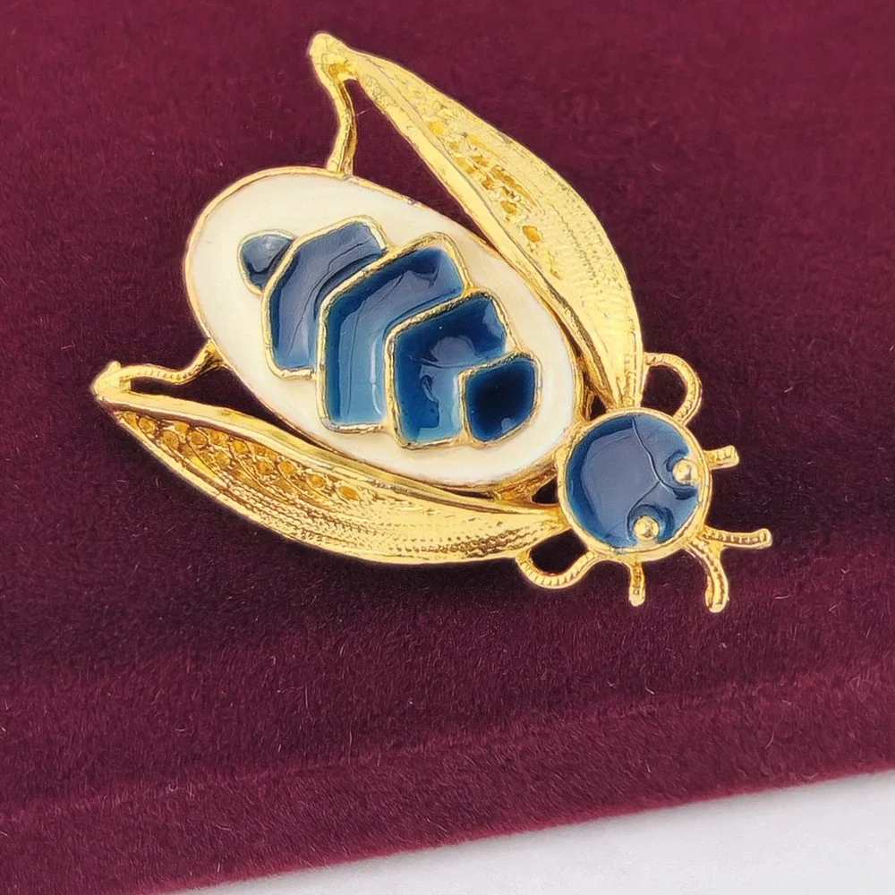 Blue White Enamel‎ Bee Brooch Gold Tone Small Bug Pin